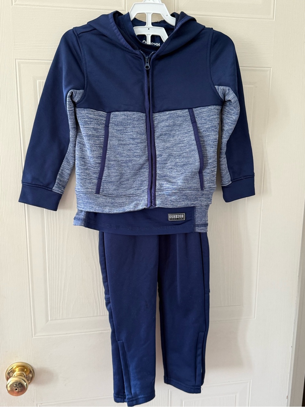 Oshkosh Matching Set (3 piece) 4T